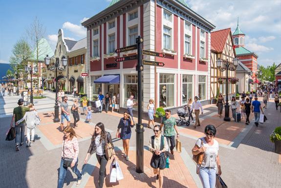 Designer Outlet Roermond | Entdecken Sie die Umgebung von Parkhotel Bad Arcen