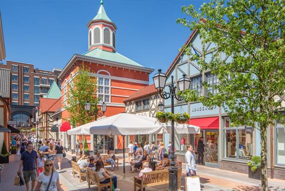 Designer Outlet Roermond | Entdecken Sie die Umgebung von Parkhotel Bad Arcen